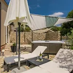 Hacienda Babina Villa