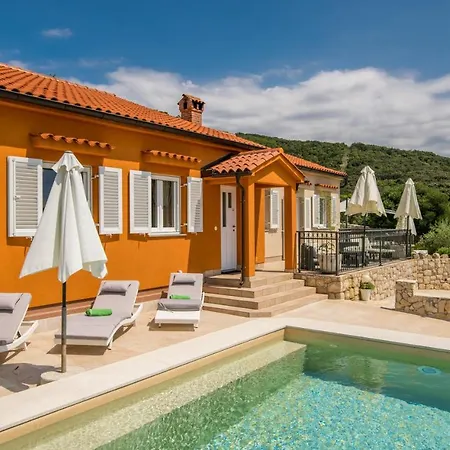 Vila Hacienda Babina *